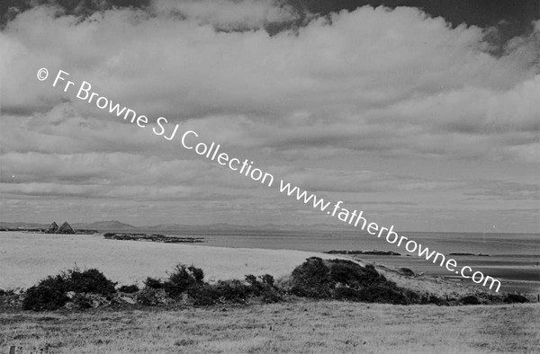 MOURNE MOUNTAINS FROM LINE NORTH OF BALBRIGGAN